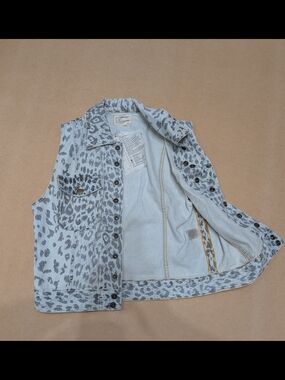 Current Elliott Light Gray Leopard Print Denim Vest